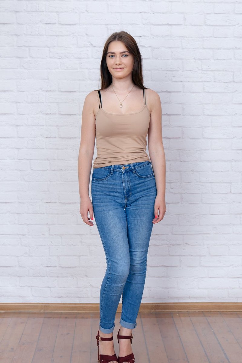 Полина, 21